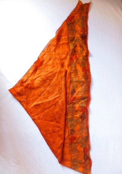 画像1: 黄昏たような色合いが美しいシルクスカーフ・Macadamia