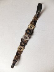 画像2: 煌くモノトーン刺繍のフラワーモチーフベルト・Viena (2)