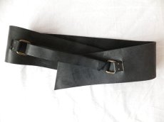 画像3: ユーズド商品・Majeのフランス製シックなブラック色ベルクロ留め牛革ベルト (3)