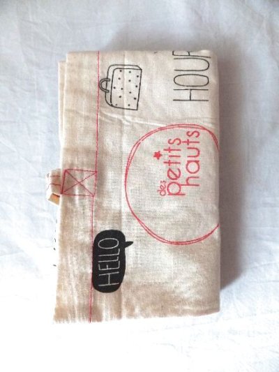 画像2: ユーズド商品・フランスDes Petits Hautsのポップなイラスト柄布バッグ