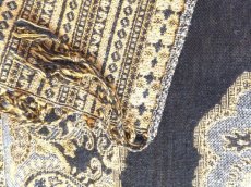 画像4: ユーズド商品・オランダで買い付けた華やか織柄のヴィンテージストール (4)