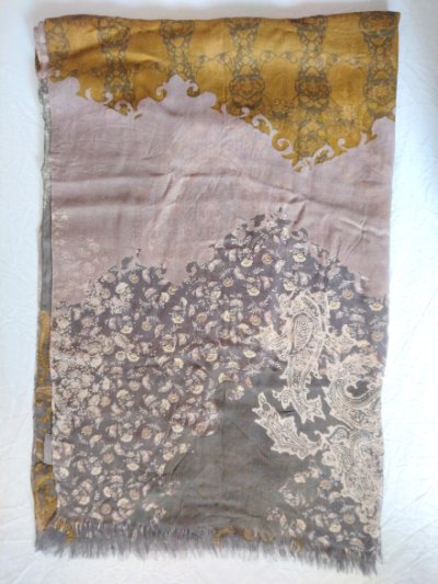 画像1: ユーズド商品・Unmade Copenhagenのアーティ＆シックなプリント柄ストール