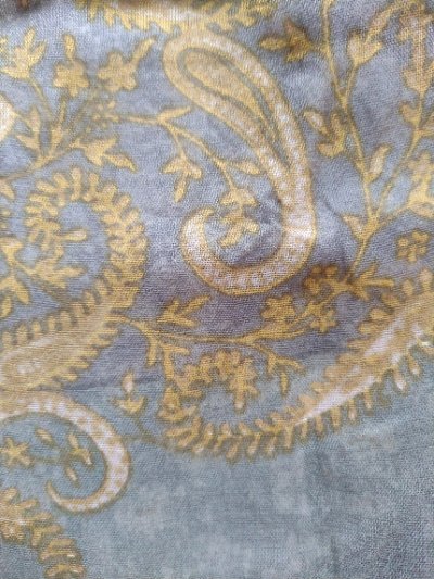 画像2: ユーズド商品・Unmade Copenhagenのアーティ＆シックなプリント柄ストール