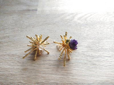 画像1: アメシスト入りアーティなフォルムのスタイリッシュなピアス・Raya