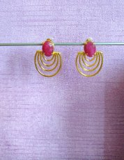 画像5: フューシャピンク色アゲート石の天然石入りアーティなピアス・Livia (5)