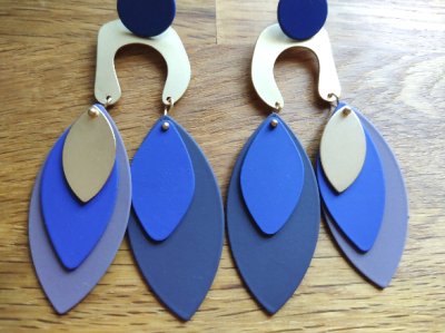 画像2: アーティ＆スタイリッシュなフォルムのピアス・Tais