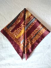 画像1: ユーズド商品・ フランスで買い付けたシックなレオパード柄入りヴィンテージスカーフ (1)