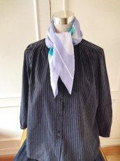 画像9: ユーズド商品・ フランスDaniel Hechterのクールな配色のアーティ柄ヴィンテージスカーフ (9)