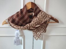 画像6: Karl Marc Johnのシックなレオパード柄入りシルク100％スカーフ・Caramel (6)