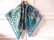 画像6: ユーズド商品・ フランスで買い付けたアニマル柄と多彩な柄ミックスのヴィンテージスカーフ (6)