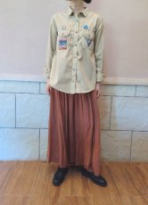 画像5: ユーズド商品・フランスFIVEの多彩なワッペン付きベージュ色ワークシャツ (5)