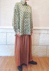 画像4: ユーズド商品・フランスHodのレトロな柄入りドロップショルダーのアンプルシャツ (4)