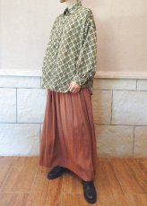 画像2: ユーズド商品・フランスHodのレトロな柄入りドロップショルダーのアンプルシャツ (2)