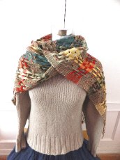 画像7: ユーズド商品・スペインより買い付けたノスタルジック＆アーティなチェック柄ストール (7)