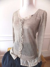 画像12: ユーズド商品・イタリアNo-Nàのグレイッシュベージュ色ロマンティックなイタリア製カーディガン (12)