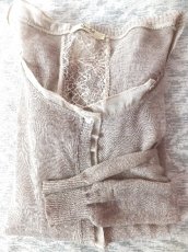 画像7: ユーズド商品・イタリアNo-Nàのグレイッシュベージュ色ロマンティックなイタリア製カーディガン (7)